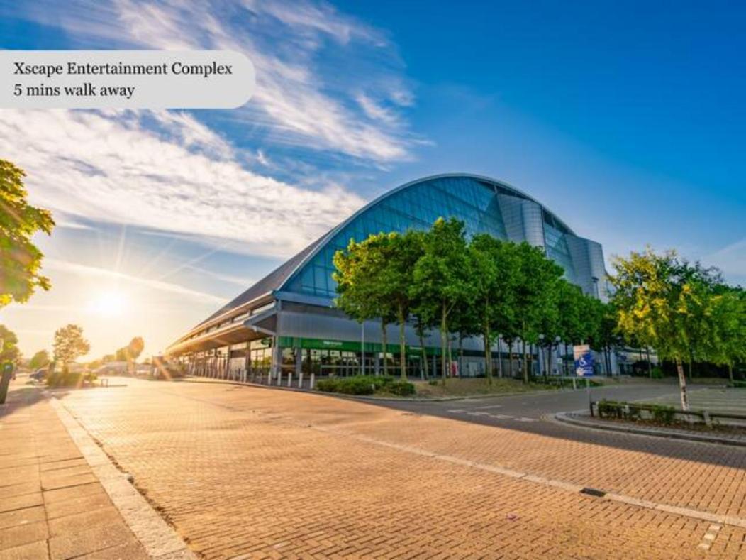 Luxury Campbell Park Apartments In Central Mk With Balcony, Free Parking & Smart Tv With Netflix By Yoko Property Milton Keynes Extérieur photo